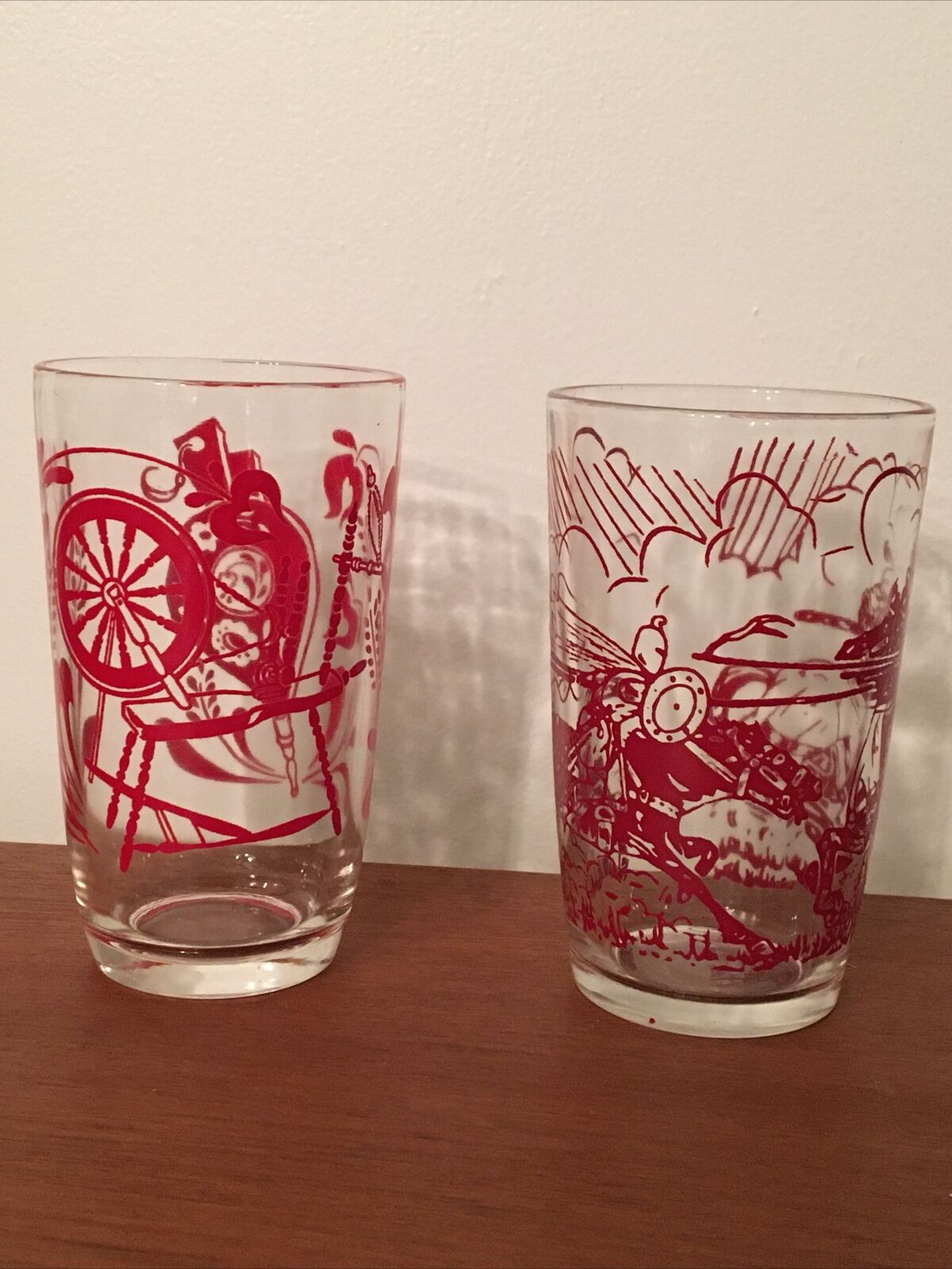 (2) Red Swanky Swig Glasses Spinning Wheel Jousting Knights
